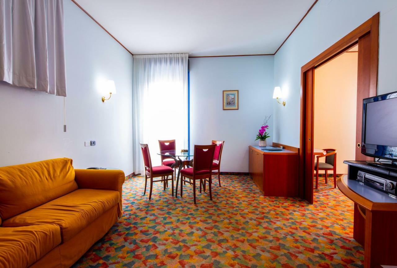 Hotel Persico'S San Giovanni in Persiceto Exterior foto